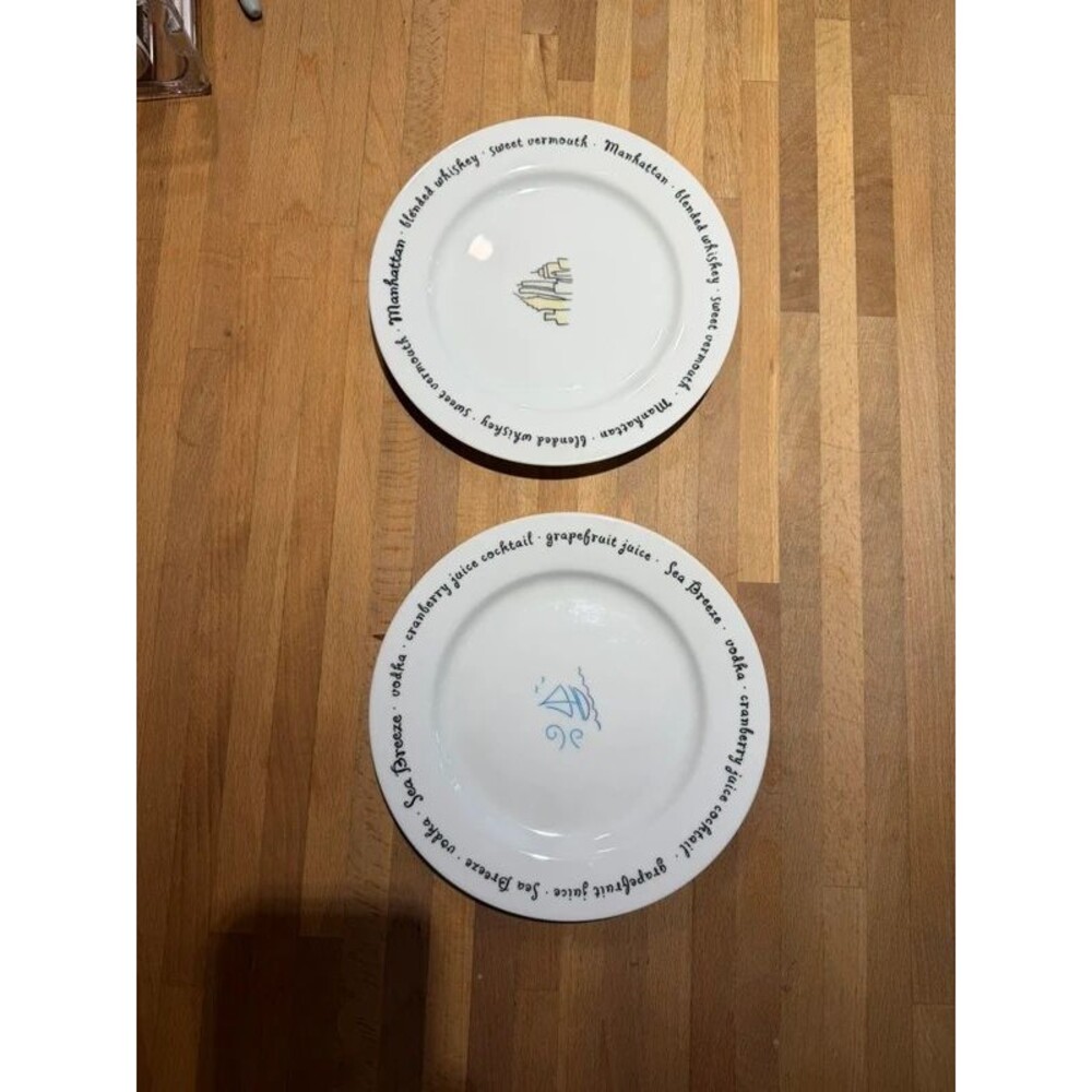 Pottery Barn set of 2 serving platters appetizer or salad dessert
